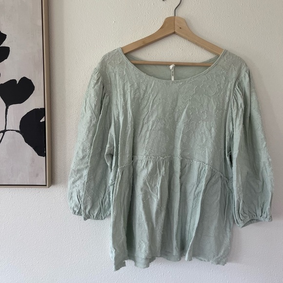 Anthropologie peplum top (L) - Picture 2 of 5